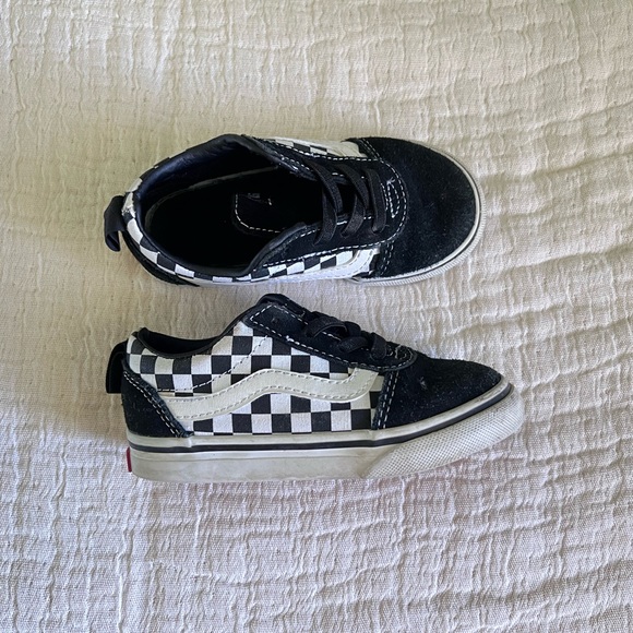 Vans shoes - Picture 1 of 3